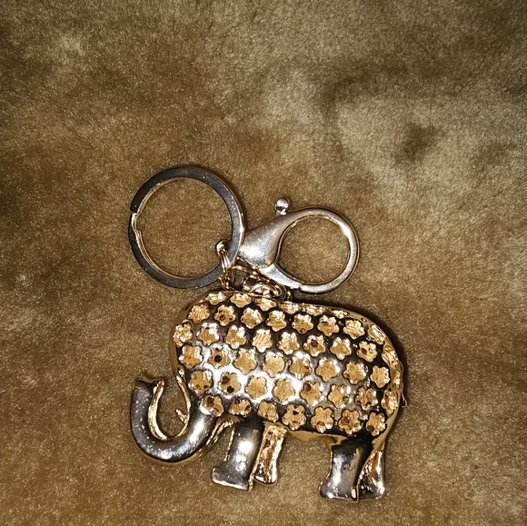 6 x 4 cm, Austrian Crystal Elephant Key Chain, NWT! - Picture 4 of 4